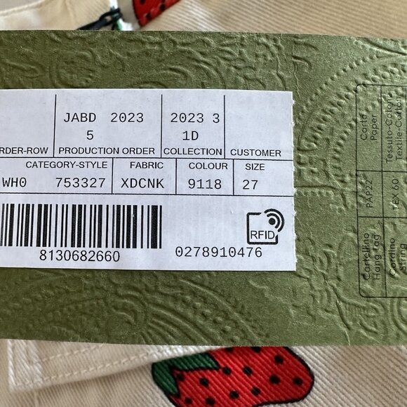 NWT GUCCI Shorts Cotton Twill Strawberry Sz 27 100% Authentic Women’s - Picture 8 of 13